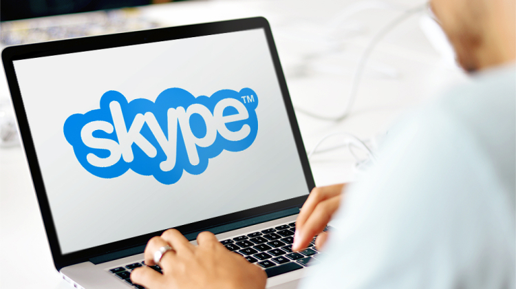 Cum trebuie să te pregăteşti de interviul prin Skype cu angajatorul